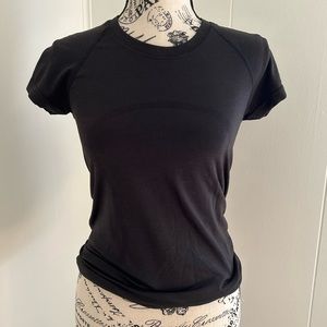 Lululemon Swiftly Tech t shirt